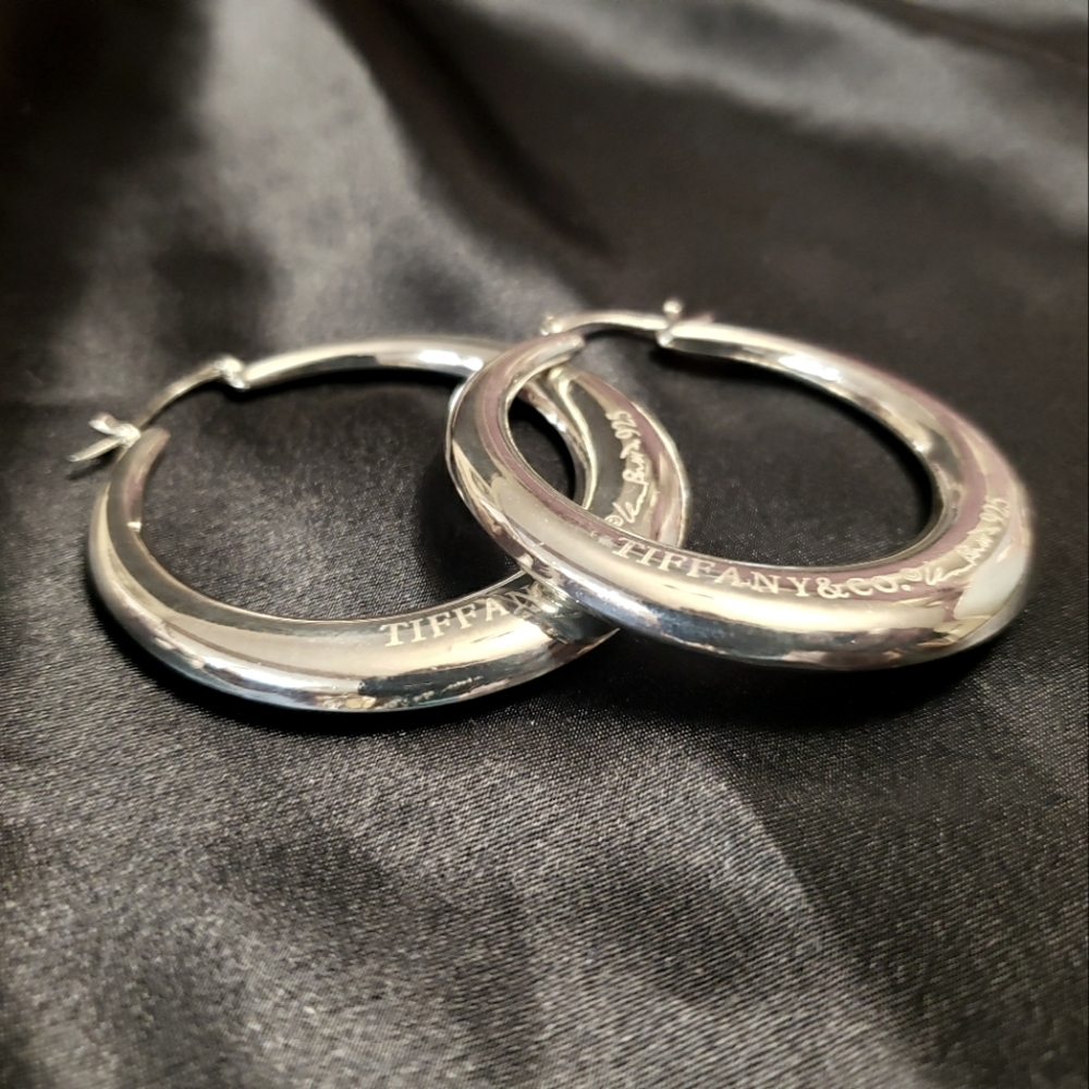 Tiffany & Co Elsa Peretti sterling silver hoops
